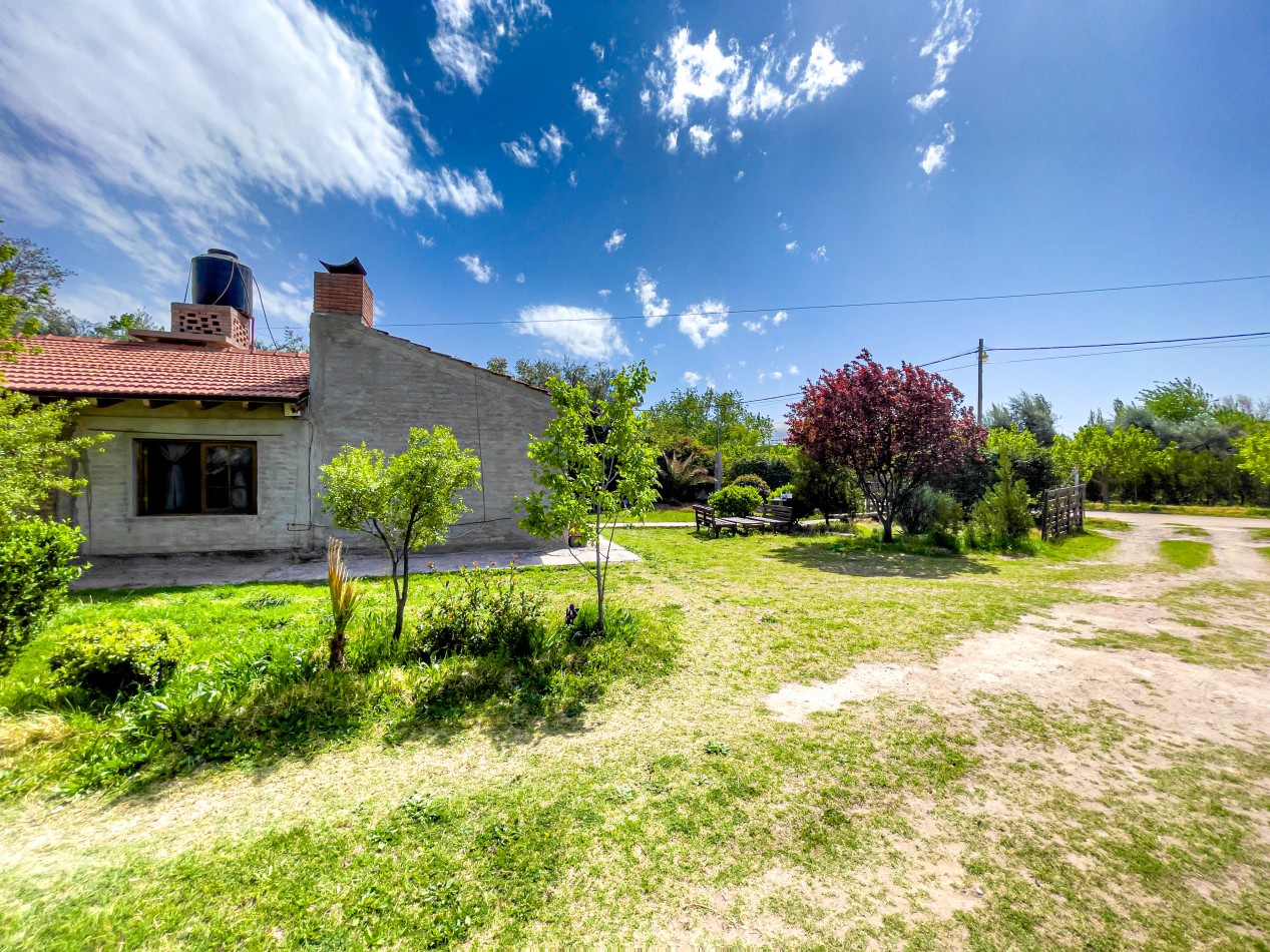 CASA CON PARQUE Y GAS NATURAL - BARRIO LA ESCONDIDA EL CHAÑARAL