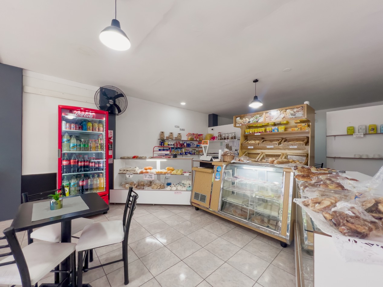 PANADERIA-CAFETERIA-FIAMBRERIA-HELADERIA