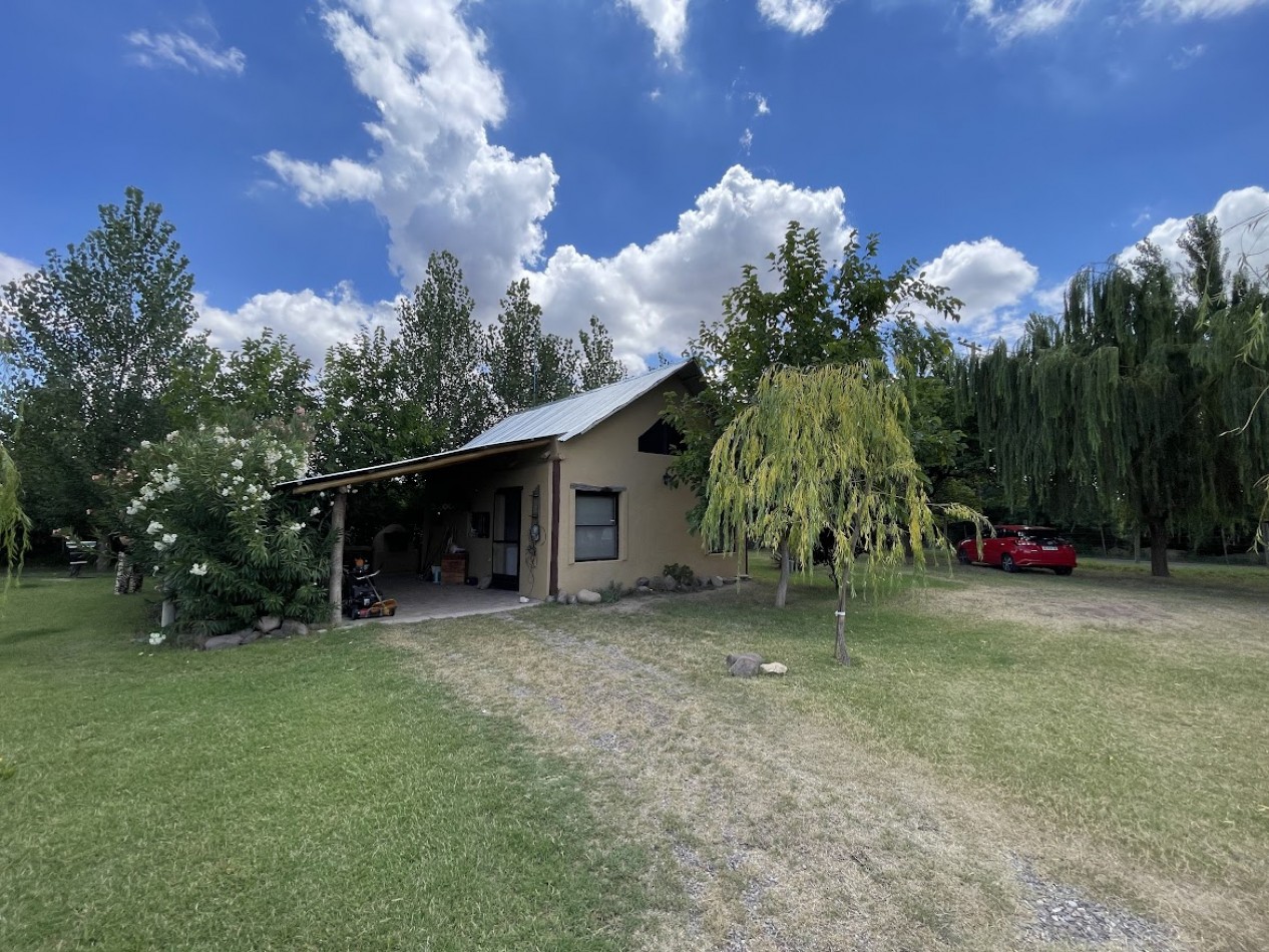 CASA ESTILO CABAÑA ALPINA CON PISCINA Y VISTA A LAS MONTAÑAS