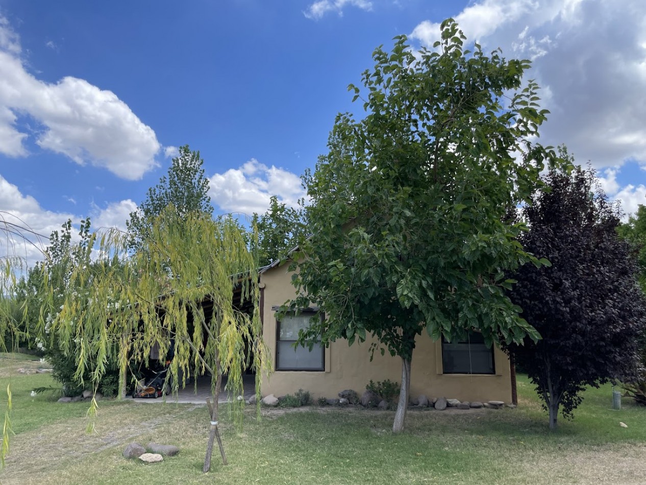 CASA ESTILO CABAÑA ALPINA CON PISCINA Y VISTA A LAS MONTAÑAS