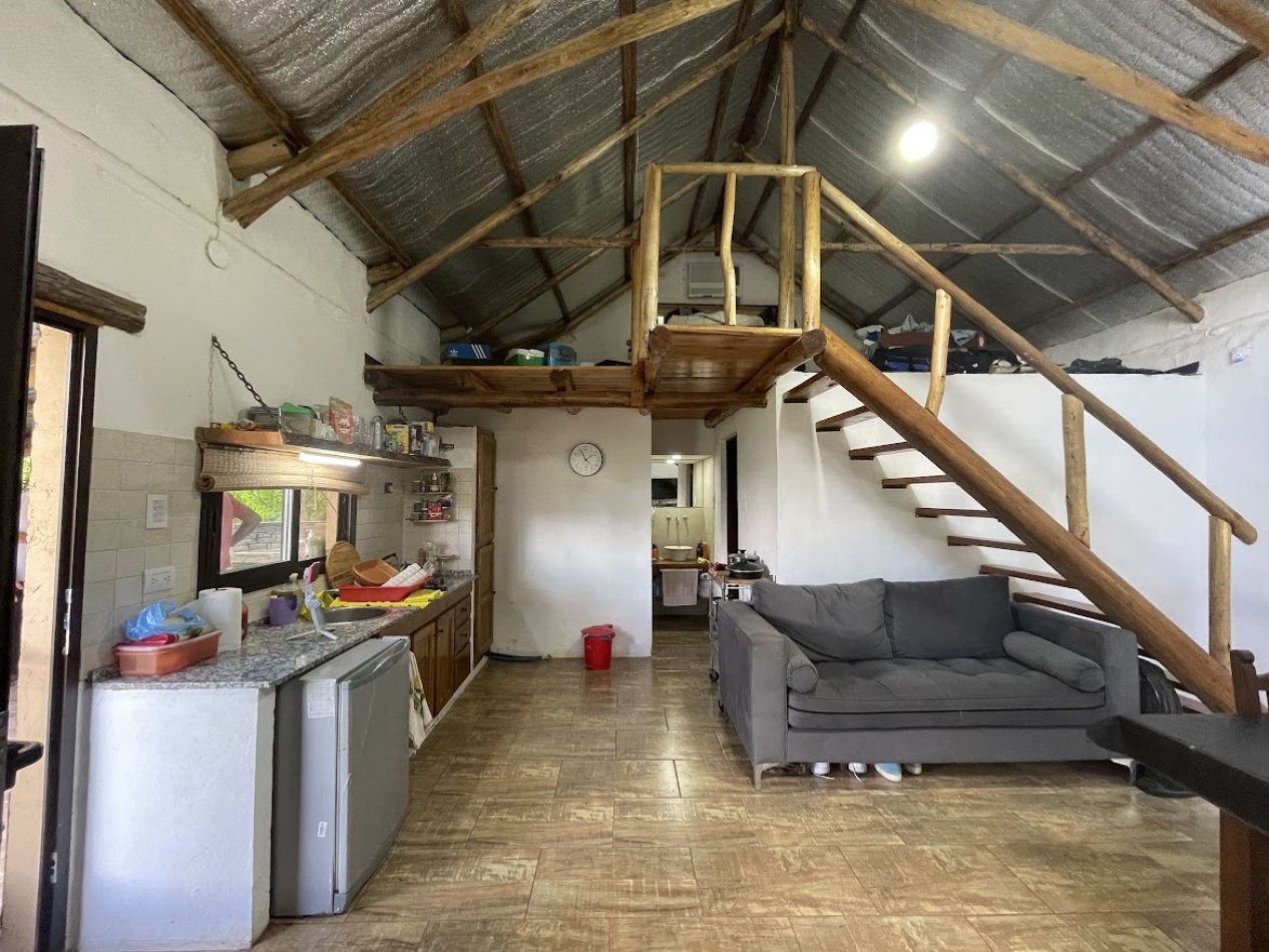 CASA ESTILO CABAÑA ALPINA CON PISCINA Y VISTA A LAS MONTAÑAS