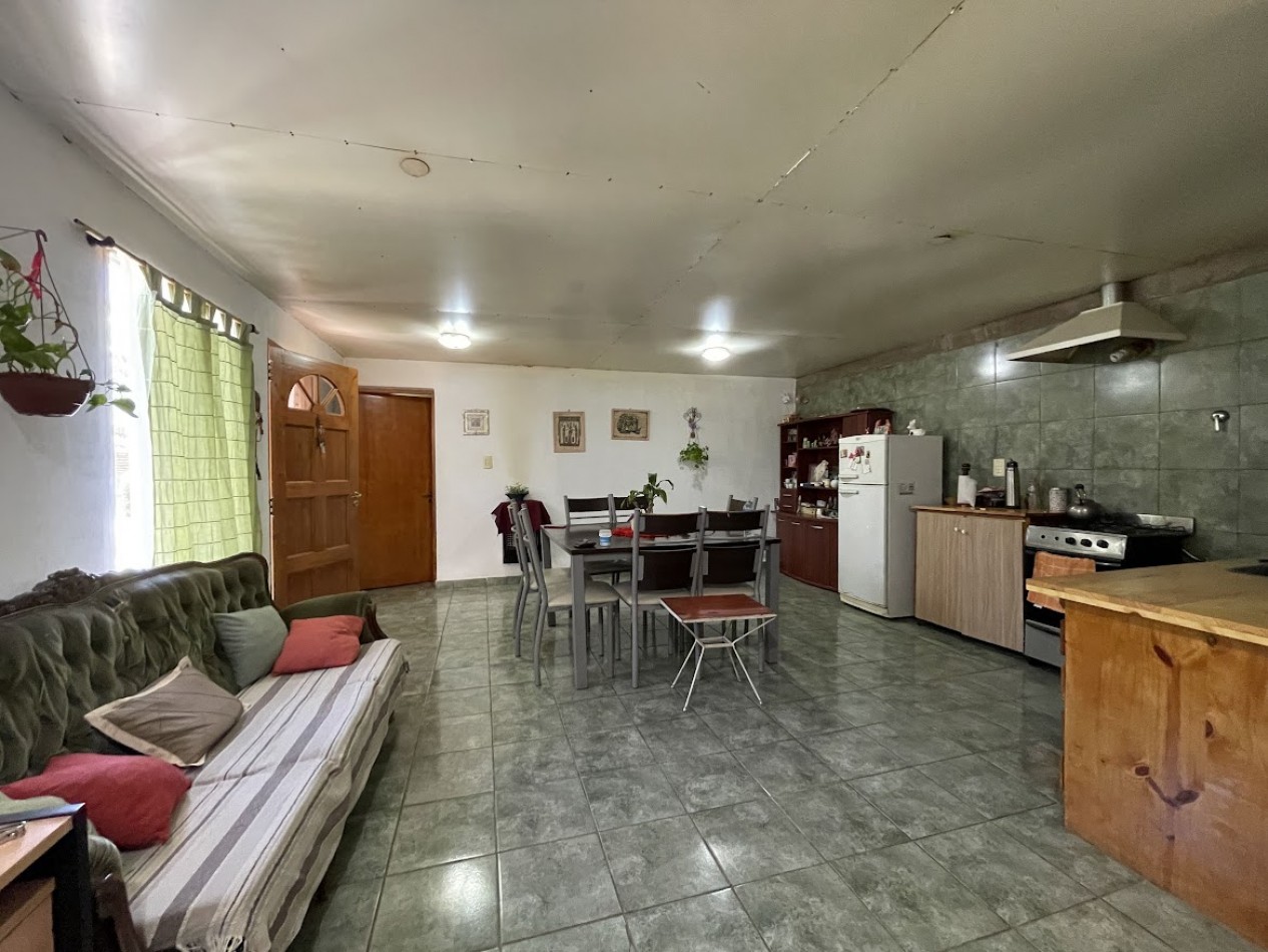 CASA FAMILIAR CON DEPARTAMENTO Y POTENCIAL TURISTICO