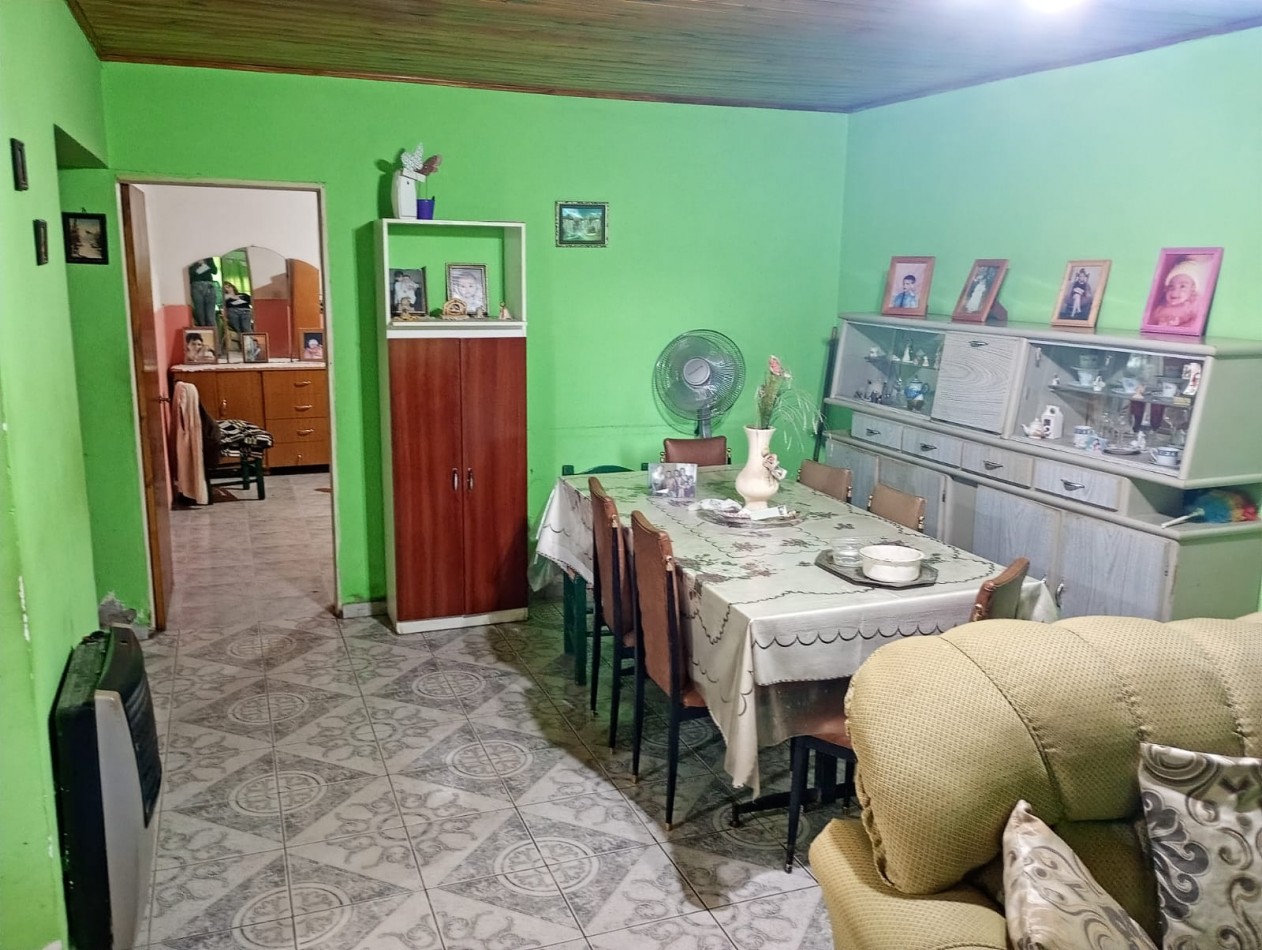 TERRENO DE 12.798 m² CON DOS CASAS Y QUINCHO EN CALLE LAS MALVINAS , EL CERRITO, SAN RAFAEL, MENDOZA