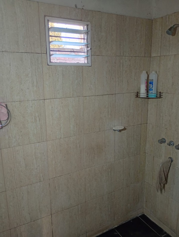 TERRENO DE 12.798 m² CON DOS CASAS Y QUINCHO EN CALLE LAS MALVINAS , EL CERRITO, SAN RAFAEL, MENDOZA