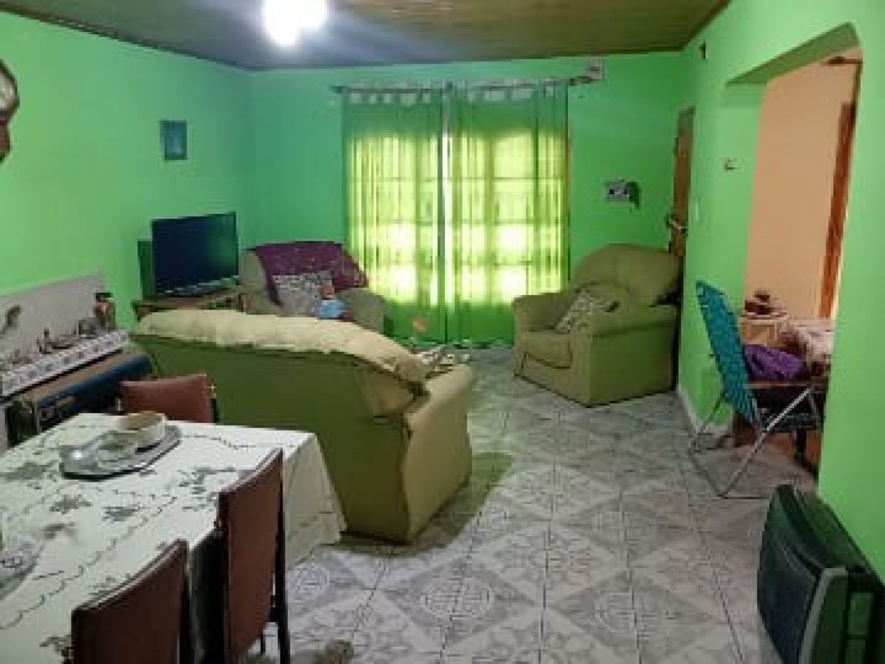 TERRENO DE 12.798 m² CON DOS CASAS Y QUINCHO EN CALLE LAS MALVINAS , EL CERRITO, SAN RAFAEL, MENDOZA