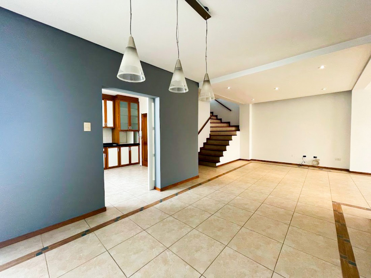 ¡En pleno centro, Exclusivo Departamento en Alquiler - San Rafael, Mendoza!