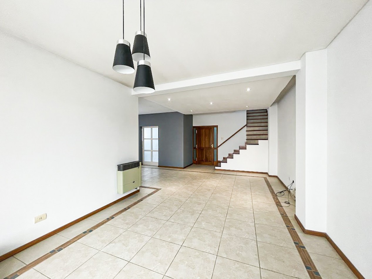 ¡En pleno centro, Exclusivo Departamento en Alquiler - San Rafael, Mendoza!