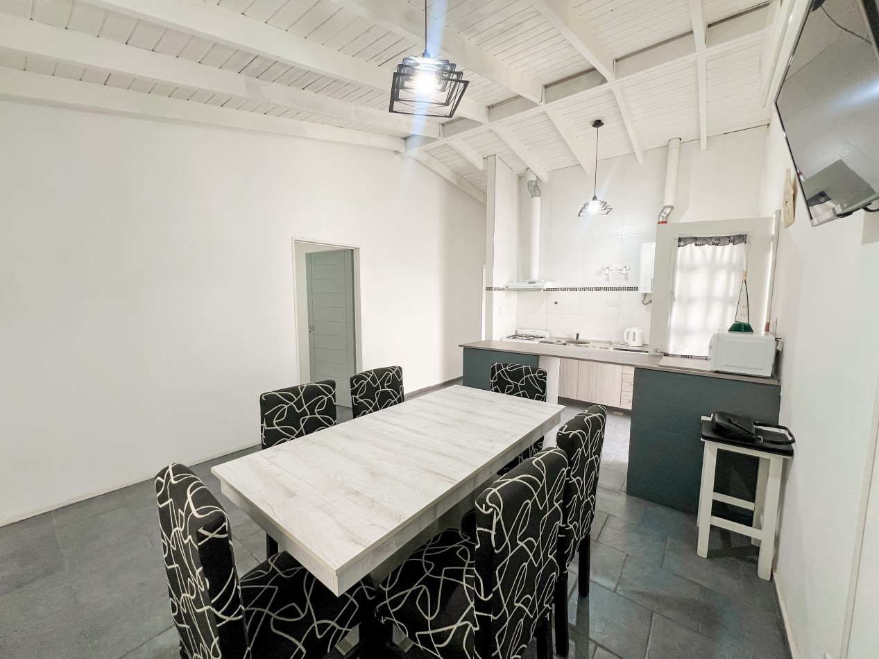 CASA TOTALMENTE AMUEBLADA Y EQUIPADA - AVENIDA MORENO, SAN RAFAEL MENDOZA