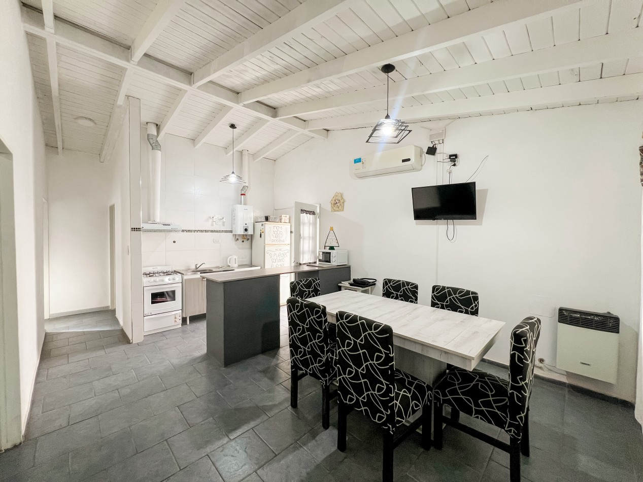 CASA TOTALMENTE AMUEBLADA Y EQUIPADA - AVENIDA MORENO, SAN RAFAEL MENDOZA