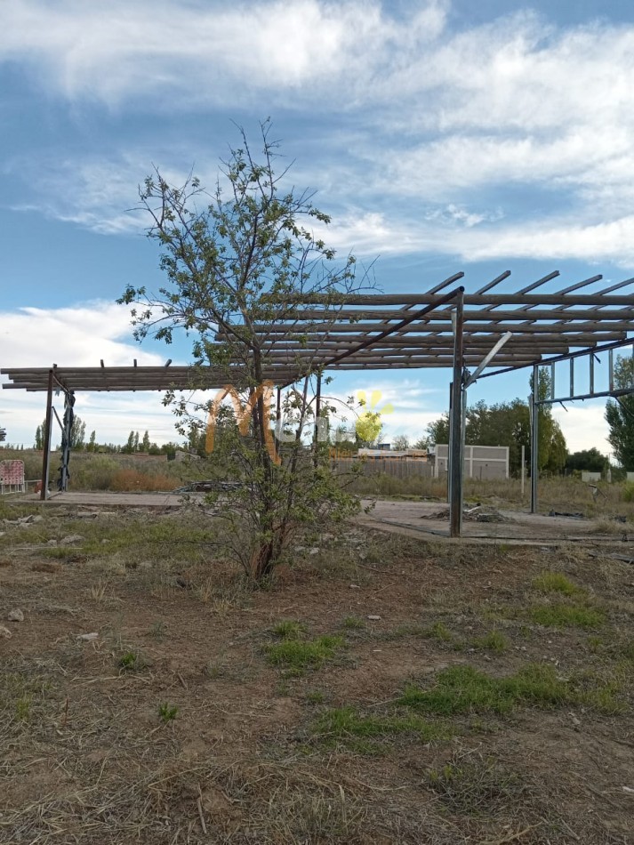 SE VENDE O PERMUTA  AMPLIO TERRENO EN LAS PAREDES A 10 MINUTOS DEL CENTRO DE SAN RAFAEL- MENDOZA