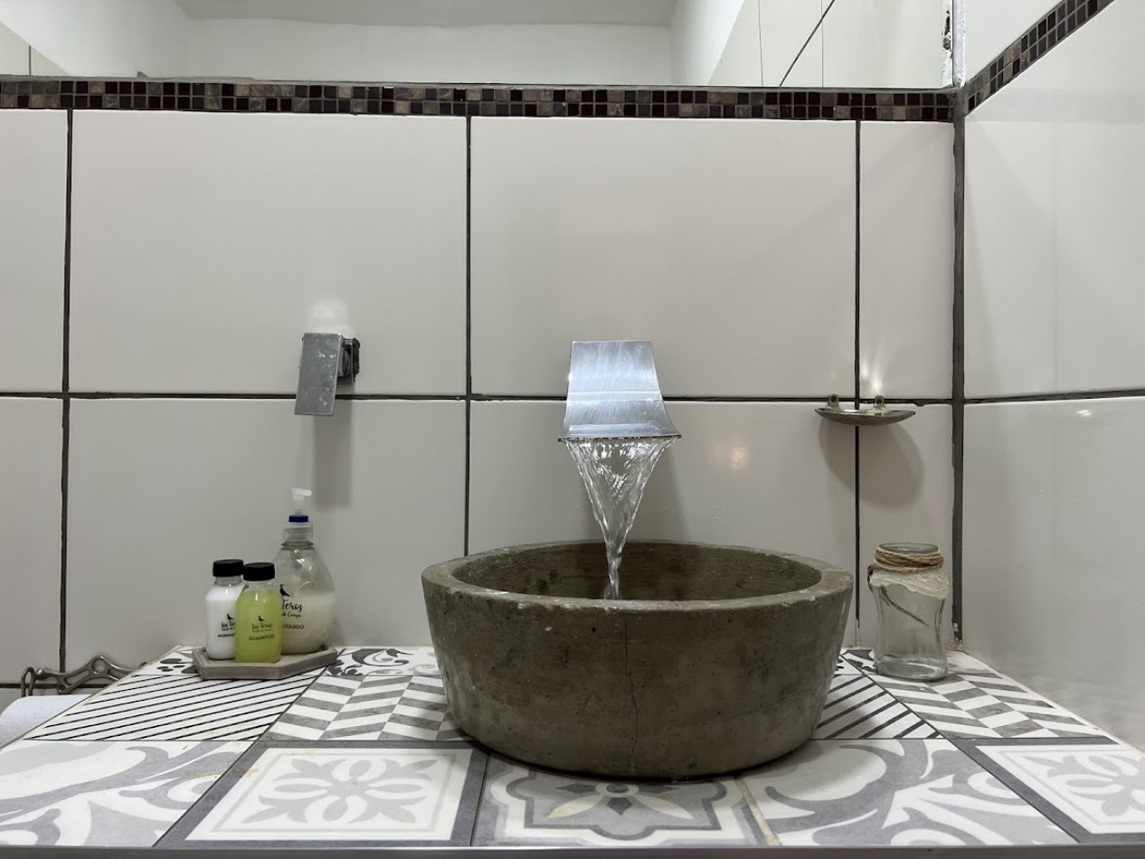 POSADA BOUTIQUE + VIVIENDA 