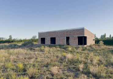 Casa a terminar con gran terreno en Las Paredes