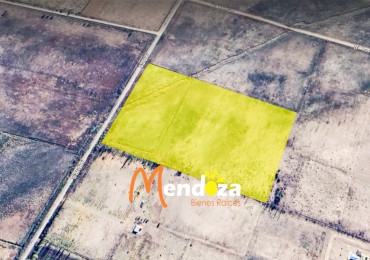 SE RECIBE UN VEHICULO POR FINCA 10 HECTAREAS SOBRE CAMINO DEL VINO.