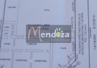 SE VENDE LOCAL COMERCIAL CON CASA EN ESQUINA EN CALLE PATRICIAS MENDOCINAS 